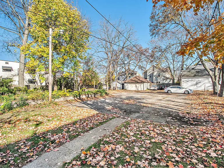 148 College Ave NE #3 — Photo 8