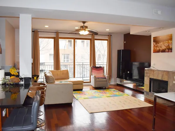 1730 N Western Ave APT 202, Chicago, IL 60647