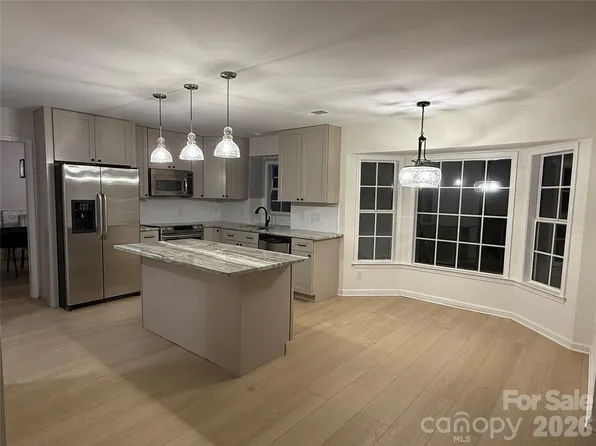 3919 Cherrybrook Dr, Mint Hill, NC 28227