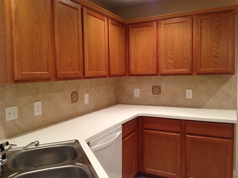 9110 Prairie Trails Dr — Photo 6
