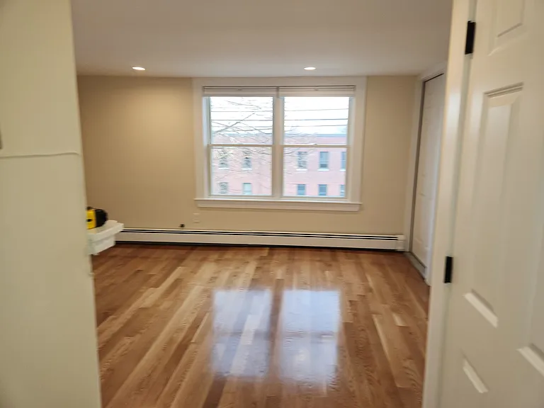 62 Mason St #2R — Photo 9