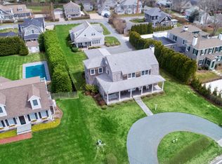 629 Scudder Ave W, Hyannis, MA 02601