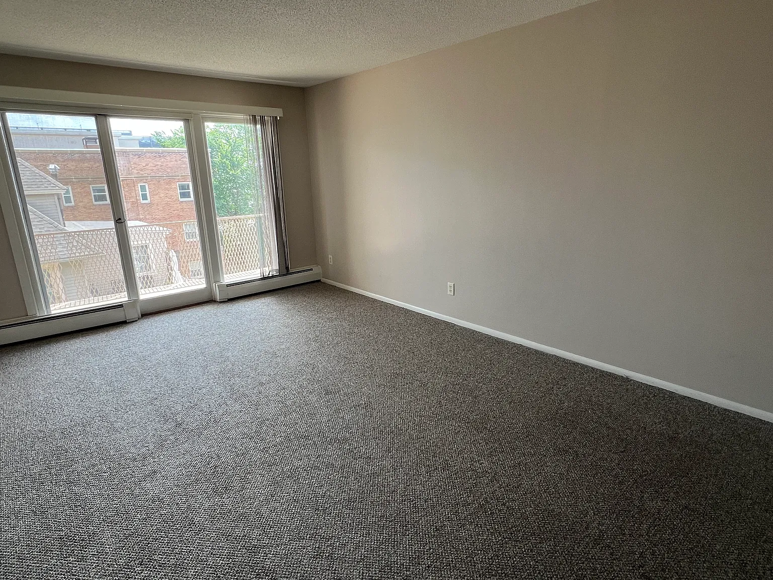 2 bed, 1.5 bath, $1,395 — Photo 3