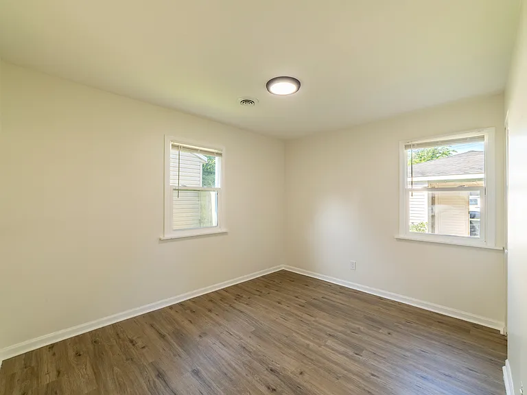 7552 Beech Ave — Photo 17