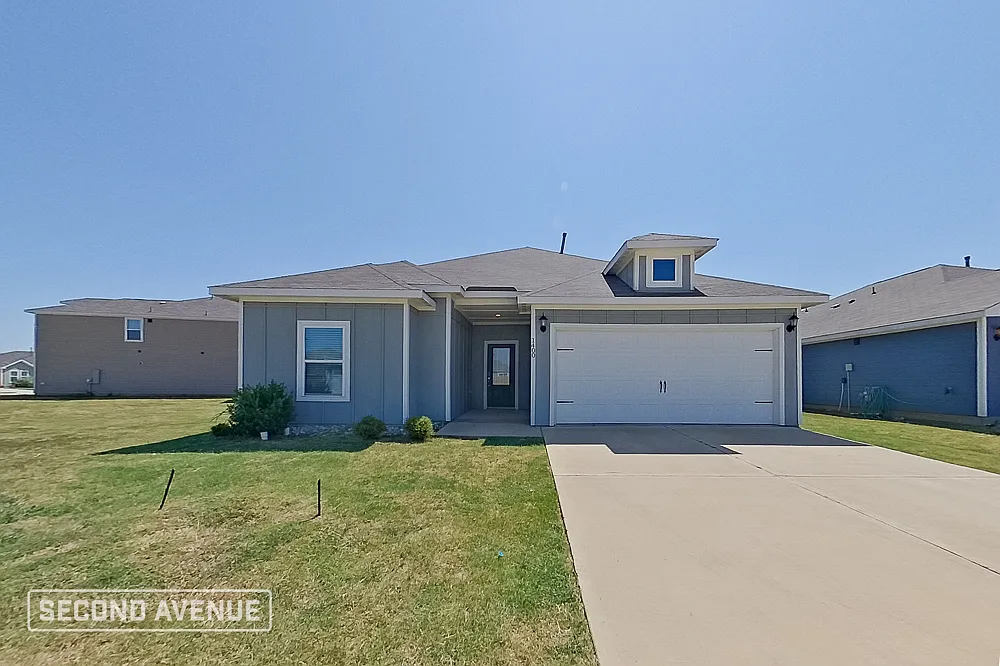 4 bed, 2.0 bath, 1803 sqft, $1,895 — Photo 1