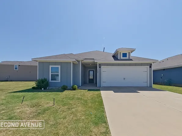 1400 Woodwinds Dr, Fort Worth, TX 76140