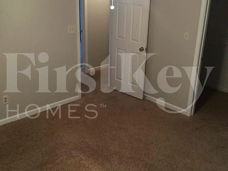 1775 Independence Dr — Photo 6