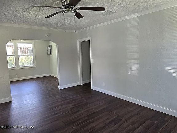 3rd image of 1132 W 9TH Street
