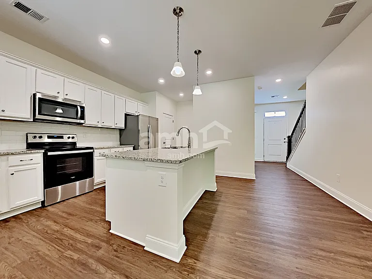 3358 Okelly Dr — Photo 4