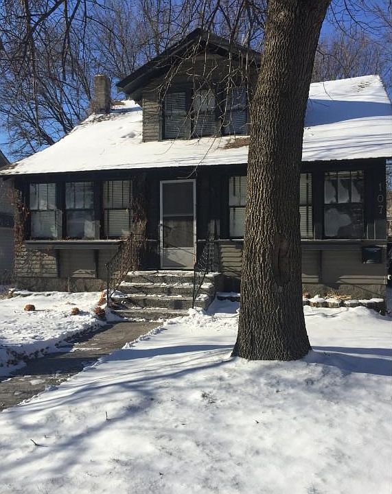 107 Chestnut St Chaska Sellers Disc..pdf