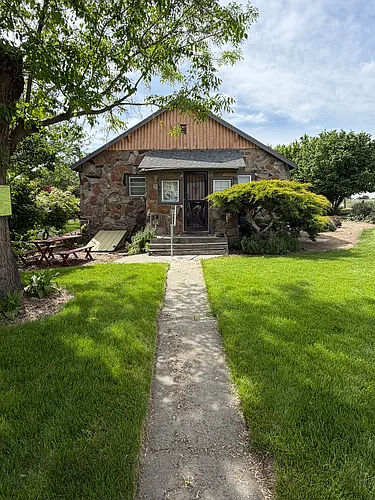 802 Woods Rd Photo 1