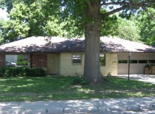 5 Arbor Ct, York, NE 68467