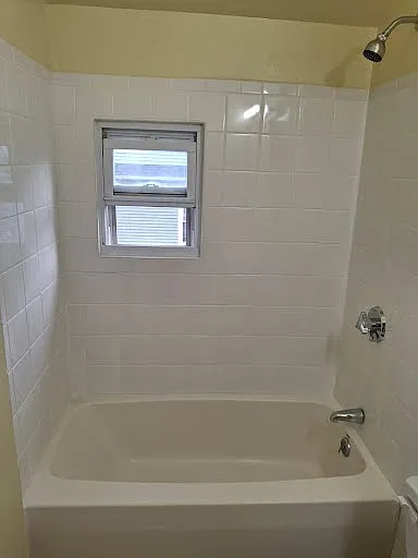 225 Monroe St #3 — Photo 6
