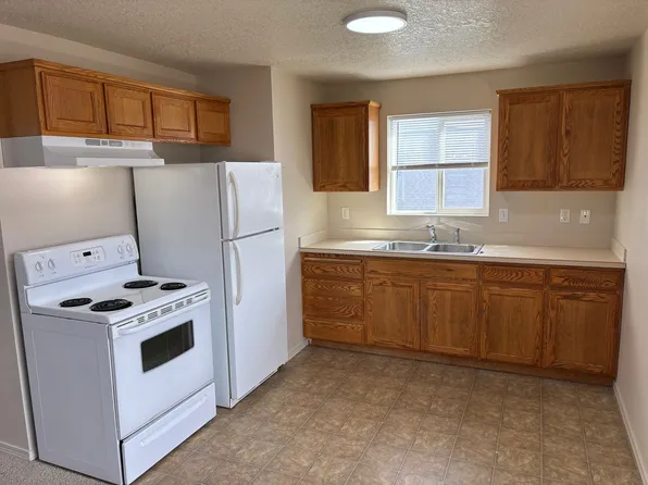 1 Bedroom Unit with Detached Garage, 2063 NE Wolverine Loop, Prineville, OR 97754