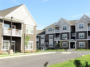 300 Houck Dr APT J, Manheim, PA 17545