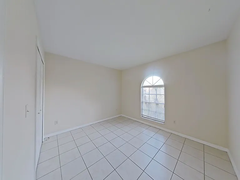 127 Titan Dr — Photo 6