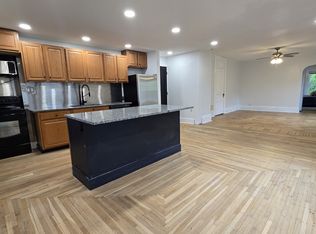 4 W 5th St #2, Bloomsburg, PA 17815