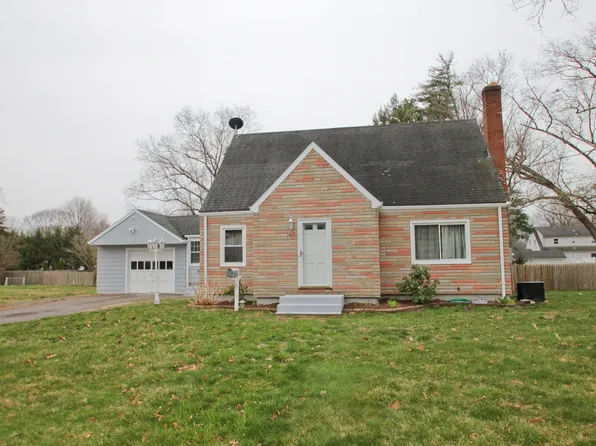 415 Elm Street, Windsor Locks, CT 06096
