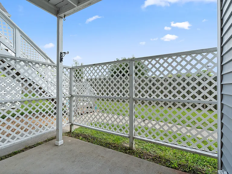 601 E Burgess Rd #H3 — Photo 23
