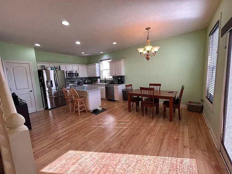3190 Shadow Creek Blvd — Photo 11