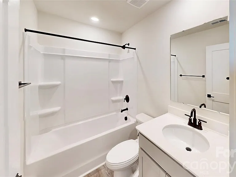 3640 Spencer St — Photo 21