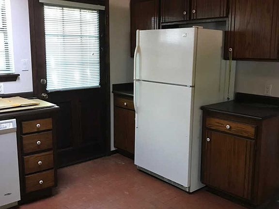 4th image of 459 Saiz St NE