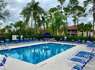 517 Robin Hood Cir 102 #102, Naples, FL 34104