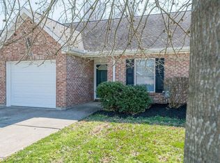 12415 Springmeadow Dr, Louisville, KY 40229