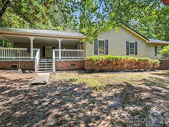 2nd image of 705 Loflin Rd