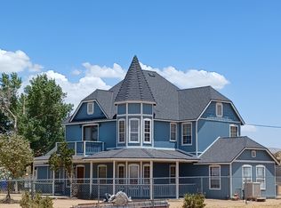 15563 Laguna Seca Dr, Apple Valley, CA 92307