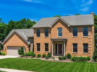 5282 Forest Run Dr, Dublin, OH 43017