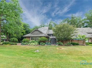 10592 Cardiff Rd, Perrysburg, OH 43551