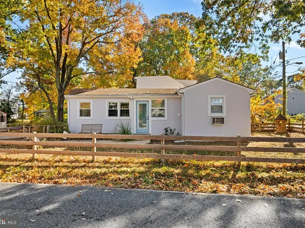 1501 Garst Rd, Shady Side, MD 20764