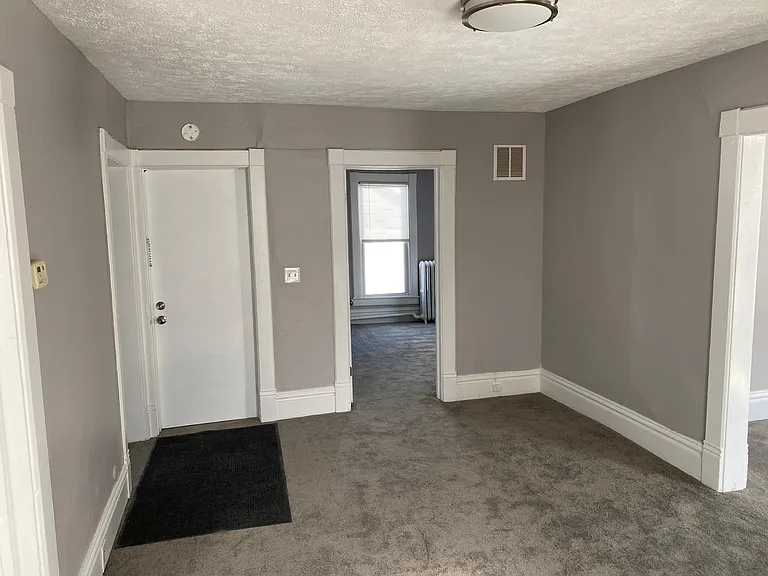 129 Arthur Ave NE — Photo 6