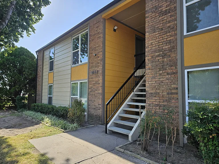 Norman Apartments — Photo 25