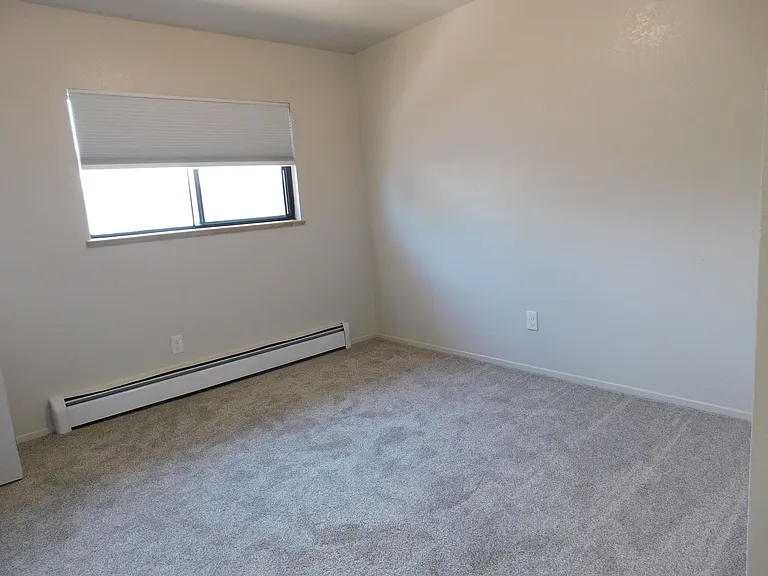 1302 Glenwood Ave — Photo 8