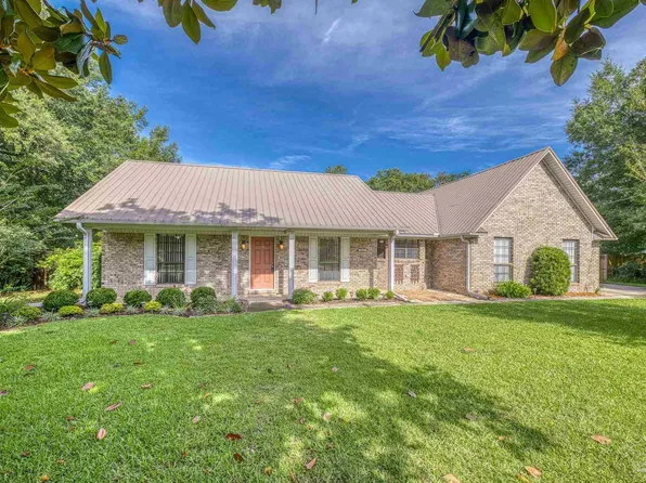 5013 Ponitz Pkwy, Pace, FL 32571