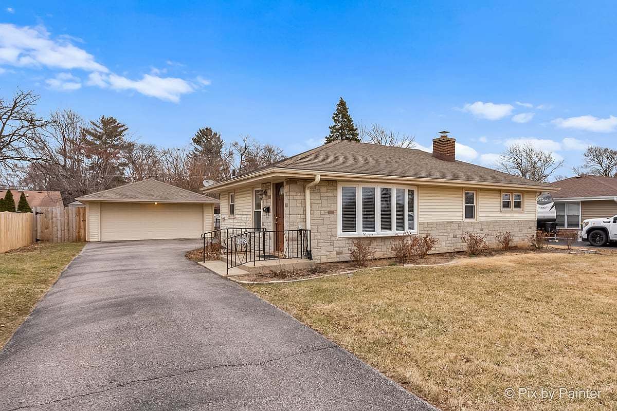 112 Park Ave, Cary, IL 60013 Zillow