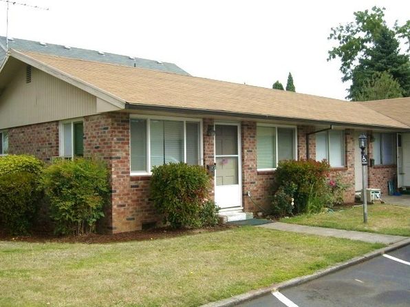 470 SE 12th Ave APT 1