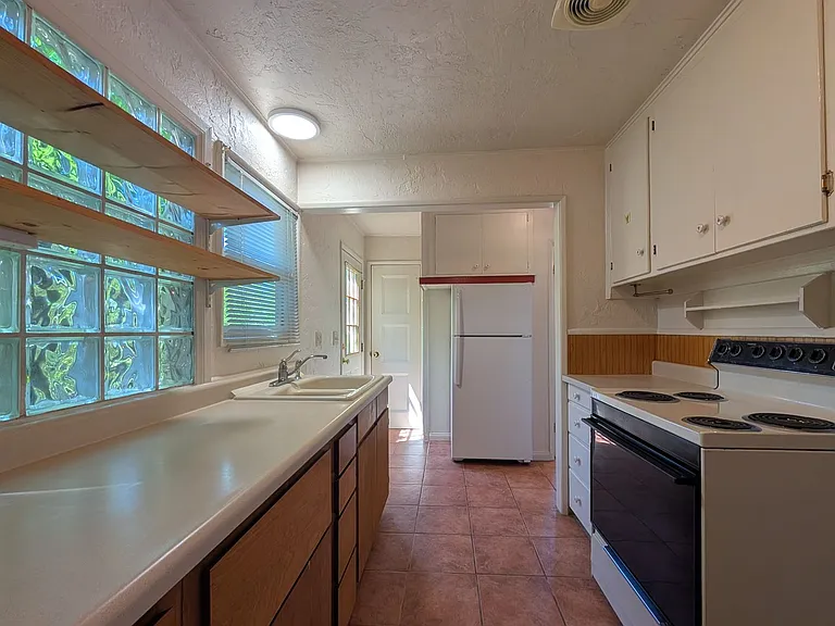 436 Mill St — Photo 7