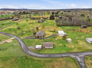 17 N Church St, Vilonia, AR 72173