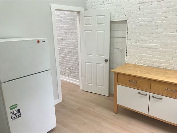 2nd image of 145 Bradley St #3