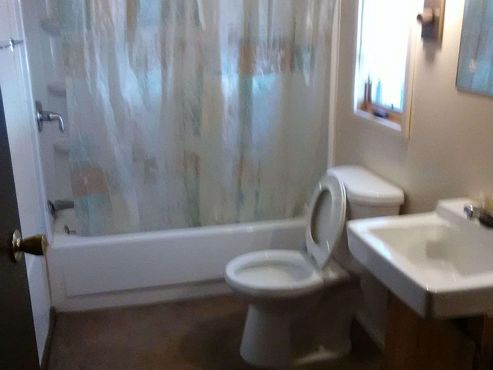 2nd image of 109 Poundstone Rd