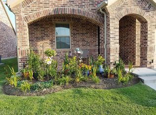 816 Louisville Rd, Savannah, TX 76227