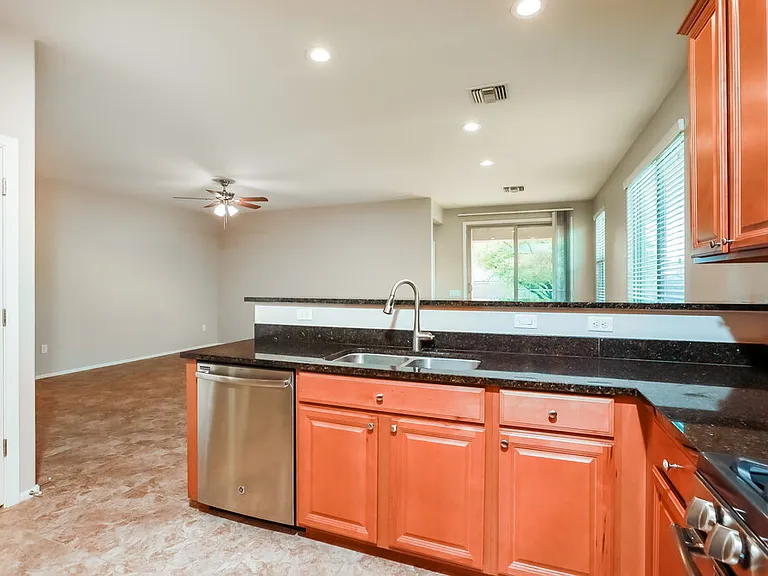 7422 S Salt Water Dr — Photo 7