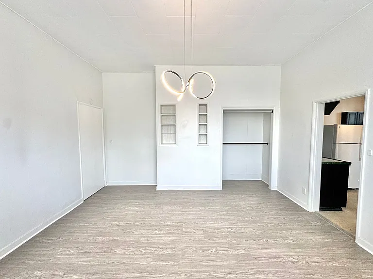 1721 4th Ave #402 — Photo 3