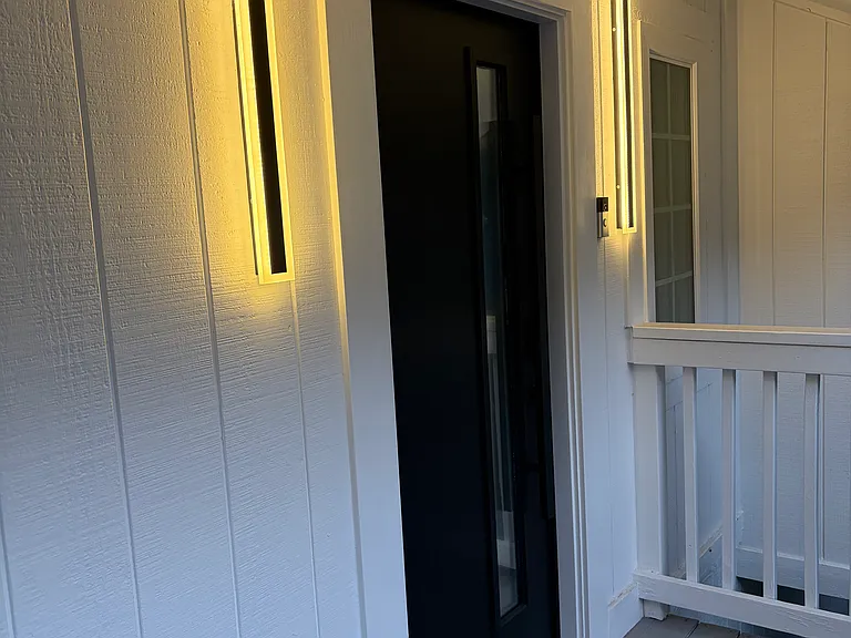 805 E Victoria Ct — Photo 18