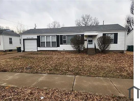 10216 Ashbrook Dr — Photo 1