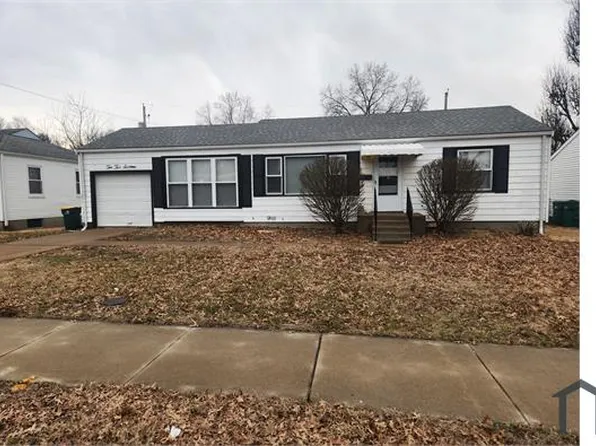 10216 Ashbrook Dr, Saint Louis, MO 63137