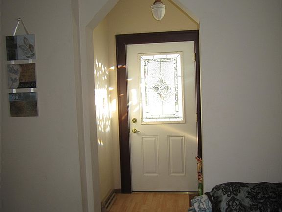 4th image of 715 Prairie Ave